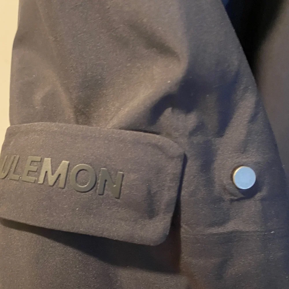 Lululemon Black Stunning Logo Reflective Long Hooded Trench Coat - Picture 12 of 16